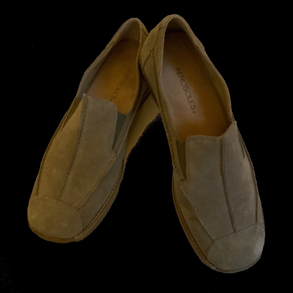 Aerosoles leather slip on shoes